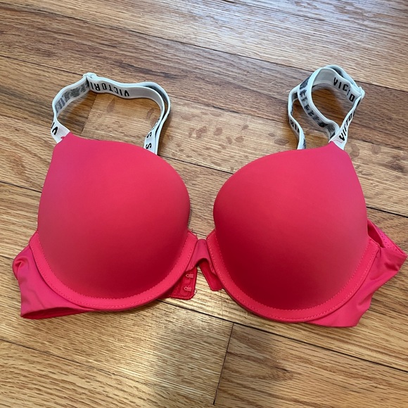 Victoria's Secret Other - Victoria’s Secret T-Shirt Push Up Bra